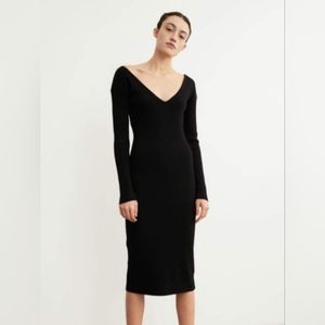 Okakie Ribbed Bodycon Dress
